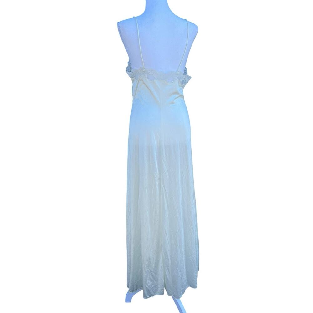Vintage Women's Night Gown Sleepwear V-Neck Floral Lace Ivory Size Medium - Picture 16 of 16